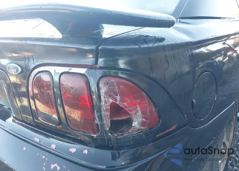 1998 Ford Mustang из США, поврежденный, VIN 1FAFP4046WF268384